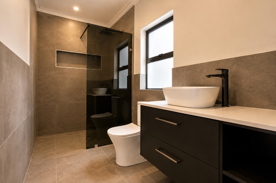 4 Bedroom Property for Sale in Shelley Point Western Cape